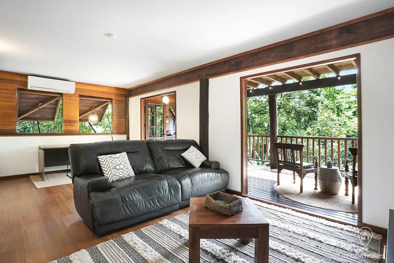 Bindi Treehouse - Elevated Pole Home Freshwater